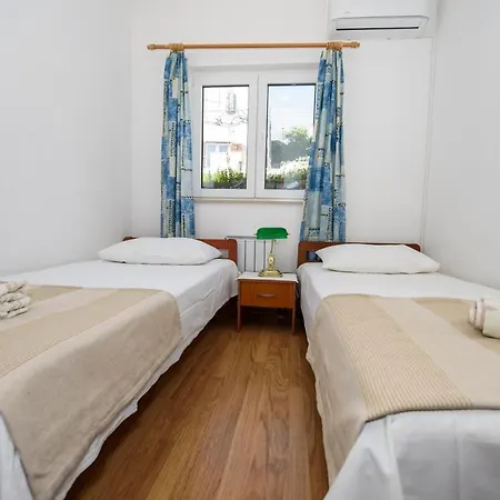 Mijo - Suhi Potok Jesenice (Split-Dalmatia)
